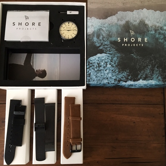 I got this as a gift and never wore it - Picture 1 of 4