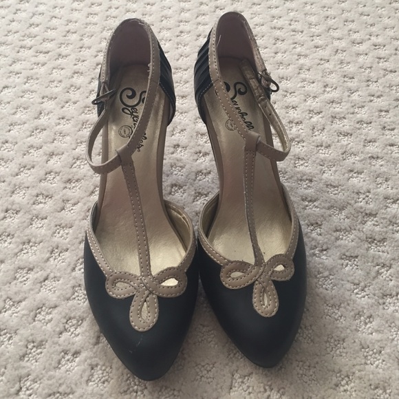 Seychelles black and. Town heels