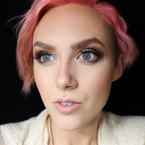 Meet your Posher, Maddy