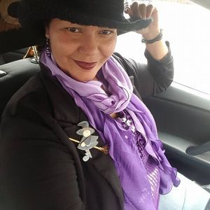 Meet your Posher, Annette