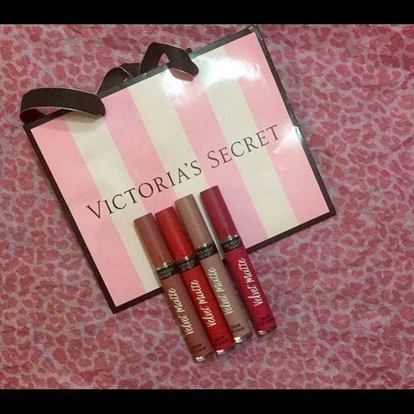 Victoria's Secret matte lip stains - Picture 2 of 2