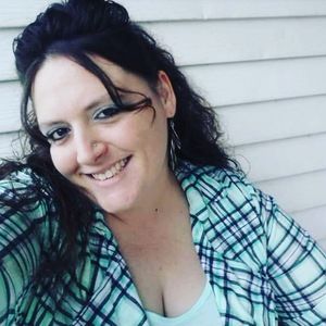 Meet your Posher, Holly