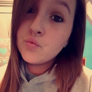 Meet your Posher, Kelsie