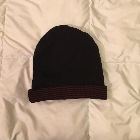 Reversible beanie