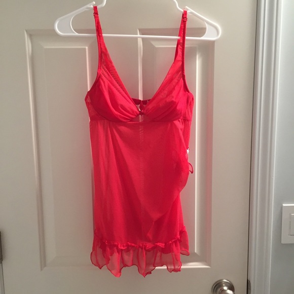 DONATED-Victoria's Secret chemise - Picture 1 of 3