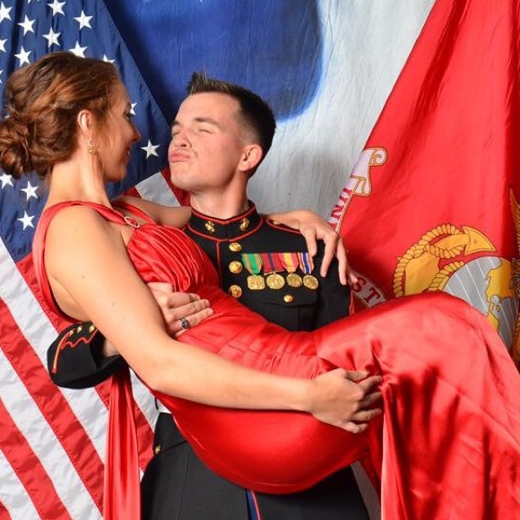 Meet Your Posher: Jessica βΊοΈππΆ - Picture 2 of 4