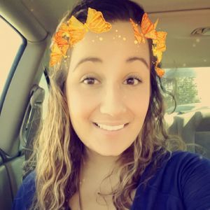 Meet your Posher, Manuela