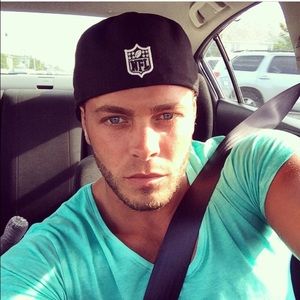 Meet your Posher, Justin