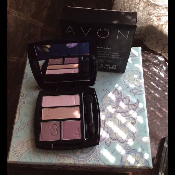 Avon Other - HP🎉HOST PICK🎉-Romantic Mauves Shadows  ($ Firm)