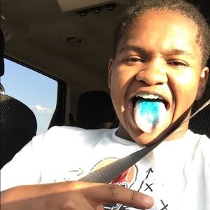 Meet your Posher, Devron