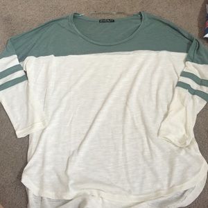 Green and white boxy tee