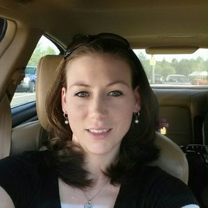 Meet your Posher, Briana