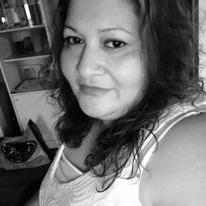 Meet your Posher, Maribel