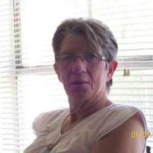 Meet your Posher, Lois