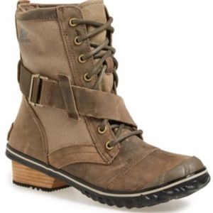 Sorel Slimboot Lace in Major