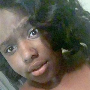 Meet your Posher, Samaria