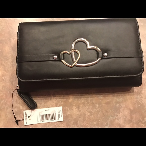 Black silver heart trifold wallet