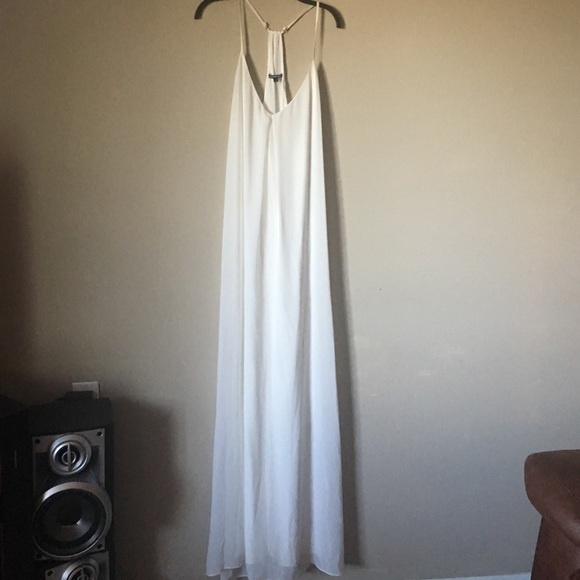 White maxi dress