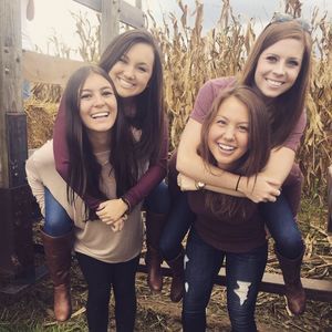 Meet your Posher, Emily