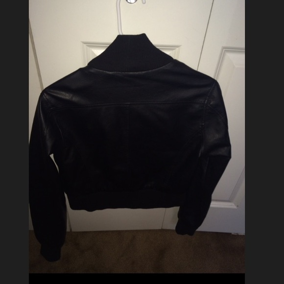 Leather jacket - Picture 2 of 2