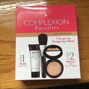 Laura Geller Conplexion Favorites in Medium