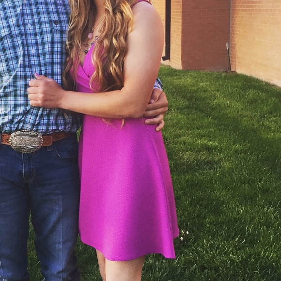 Boutique Dress| AMAZING FOR SPRING | - Picture 1 of 3