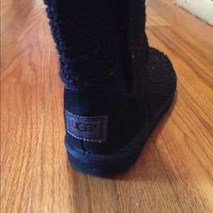 Black knit ugg boots (tall)