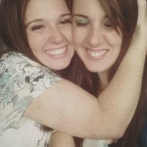 Meet your Posher, Cynthia