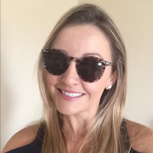 Meet your Posher, Denise