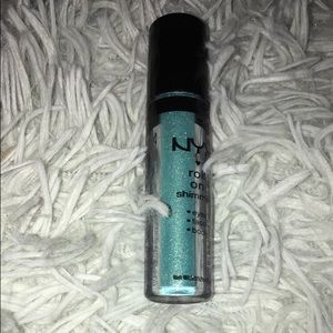 NYX roll on shimmer