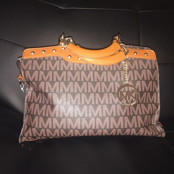 Michael Kors Fulton small (non authentic)