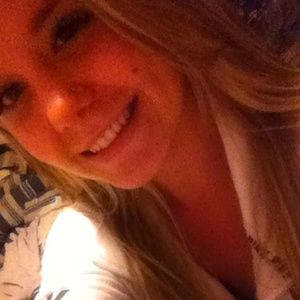 Meet your Posher, Christine