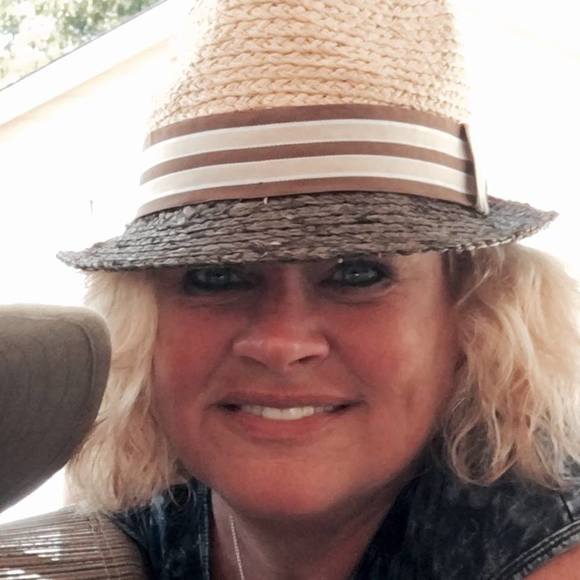 Meet your Posher, Carol myers