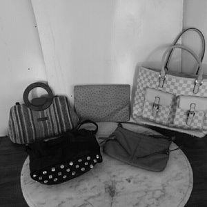 Assorted Lot of Women's Purses & Handbags