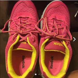 Pink/yellow reebok women's shoes