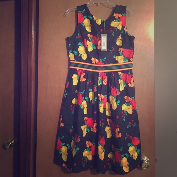 New York and company/ Eva Mendes brand new dress.