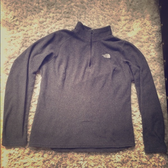 Northface gray 1/4 zip up