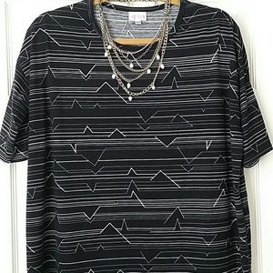 *PRICE DROP!* Lularoe Funky XXS Irma Black Tunic