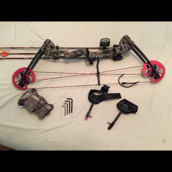 Barnett Vortex Compound Bow - Picture 4 of 4