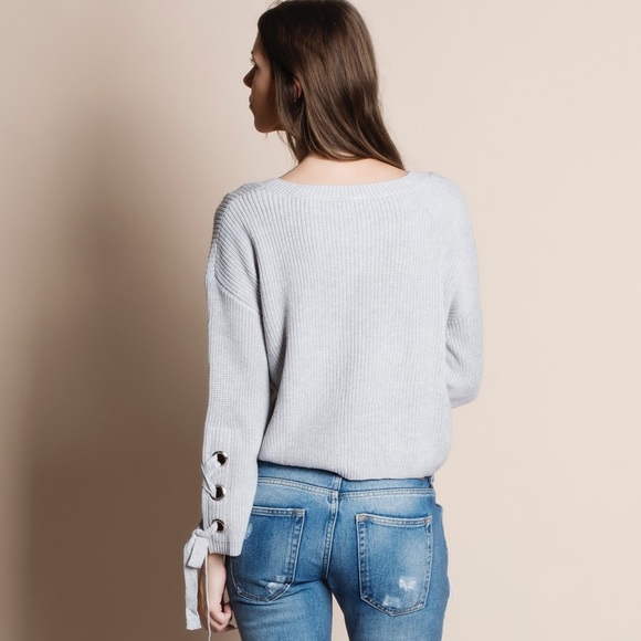 Lace Up Sleeves Sweater Top - Picture 4 of 4