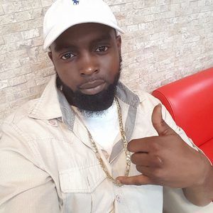 Meet your Posher, Joshua