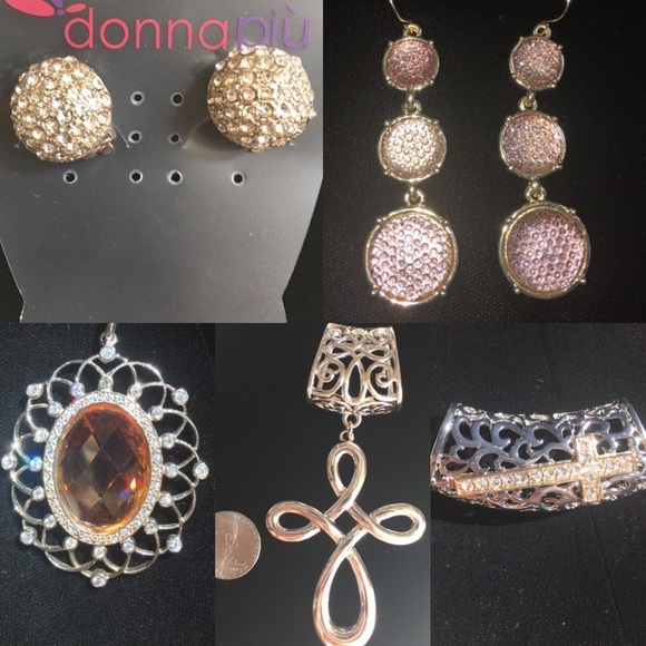 Bundle of 5 ! 3 necklace pendants and 2 earrings