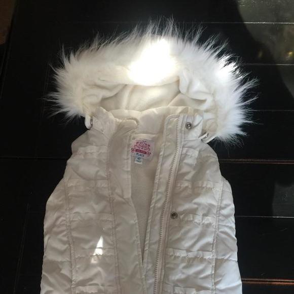 ❤️❤️Children's Place Puffy Vest -Size 4 T ❤️❤️