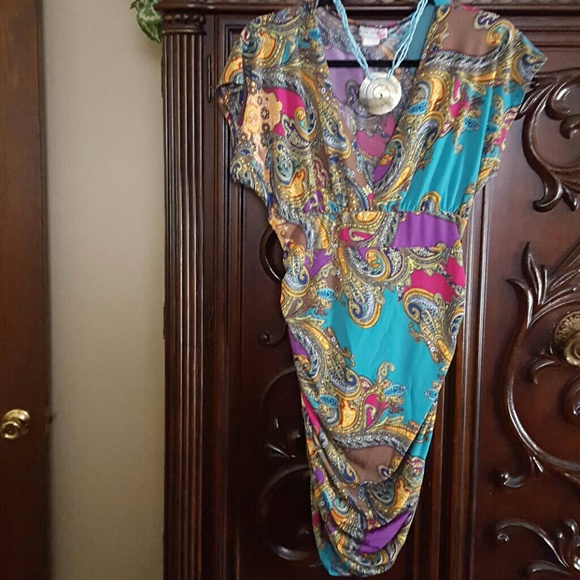 Dress - Picture 2 of 3