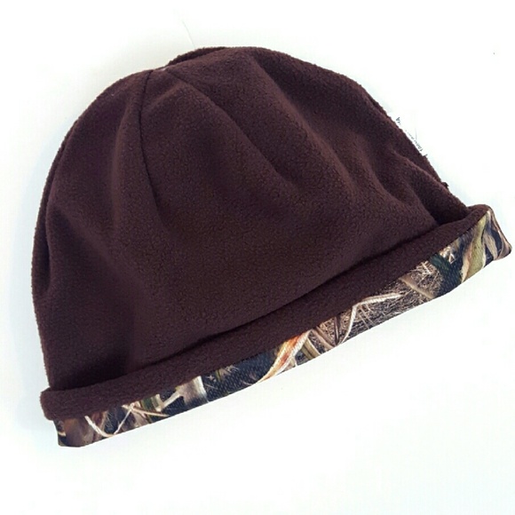 NWT Wisconsin BADGERS Camo Fleece Reversible Mossy Oak Men’s Hat Cap - Picture 3 of 4