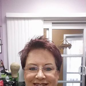 Meet your Posher, Denise