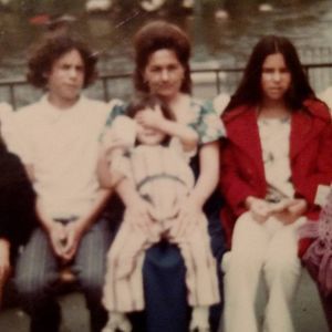 Meet your Posher, Deneda