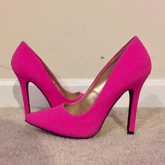 Qupid Potion Pumps - Pink