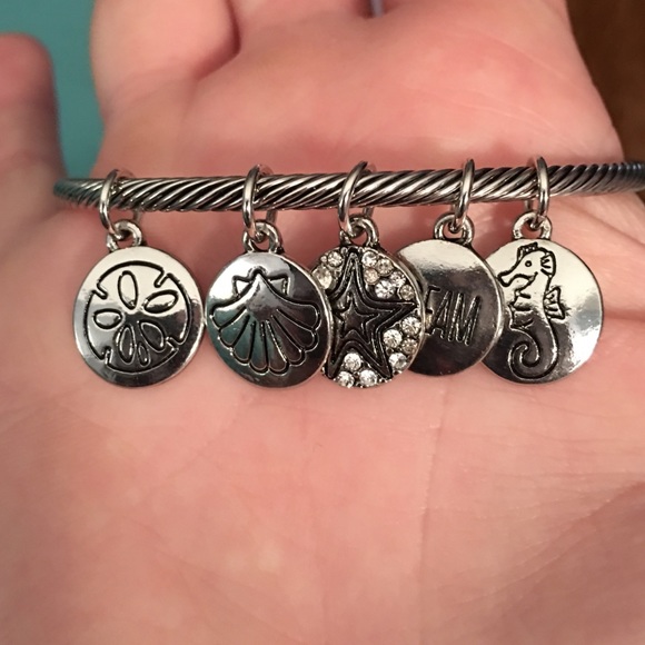 ⚡️BOGO 50% OFF ⚡️lovely charm bracelet!! - Picture 4 of 4