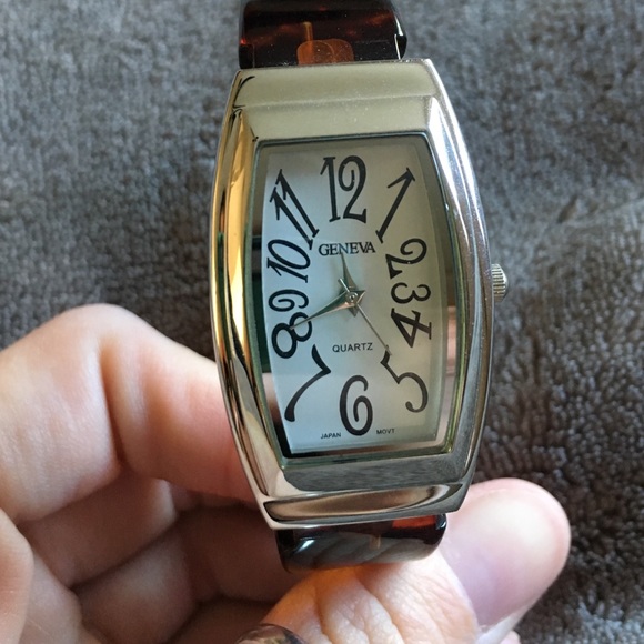 Tortoise shell watch - Picture 3 of 3
